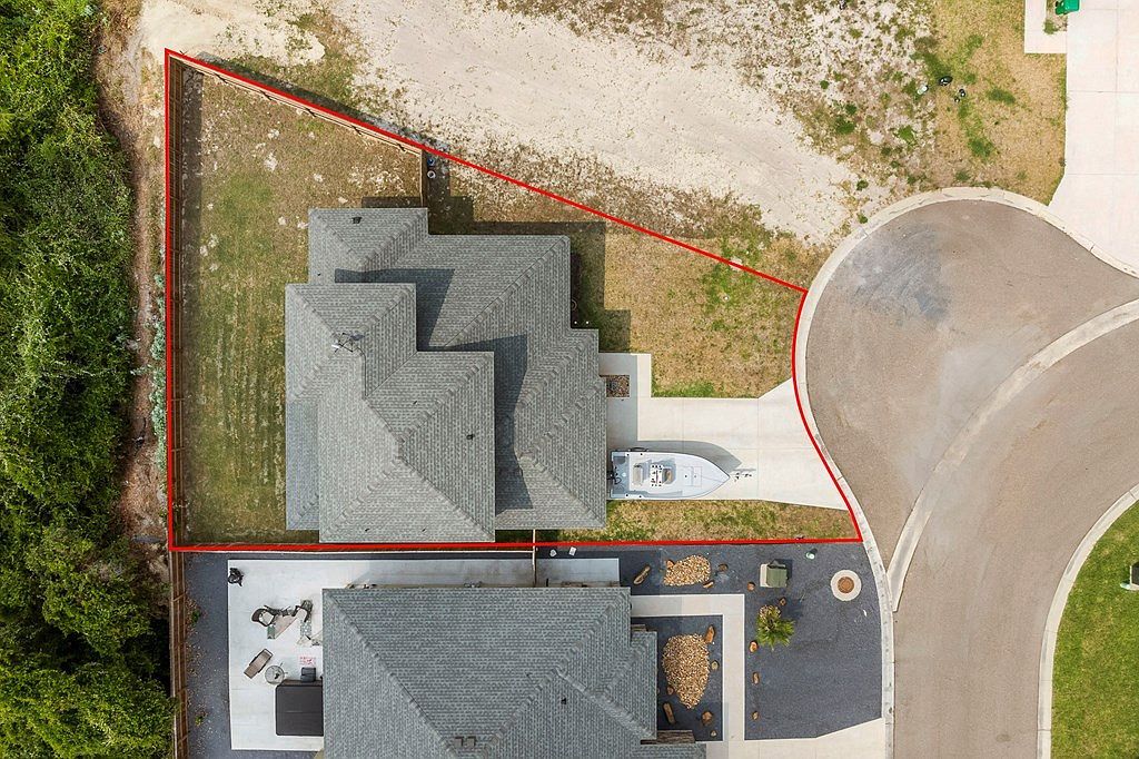 1513 Lisa Ann Dr Aransas Pass, TX 78336  | Single Family