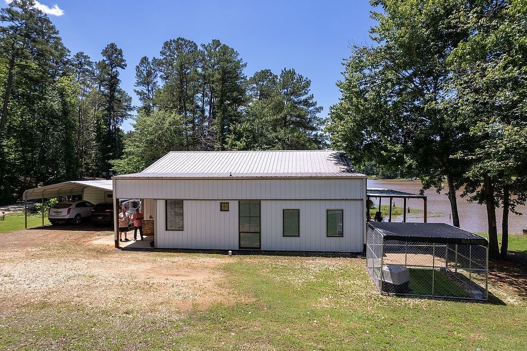 240 Private Road 5515 Palestine, TX 75801 | Single Family