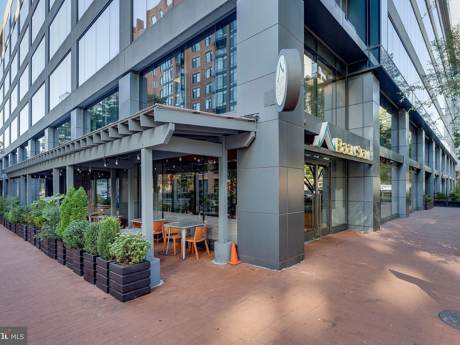 811 4th St NW UNIT 502 Washington, DC 20001  | Condominium