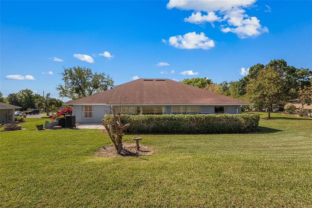8925 Pebble Beach Pl Clermont, FL 34711  | Single Family