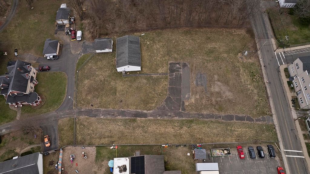 80 Pleasant St Ware, MA 01082  | Single Family