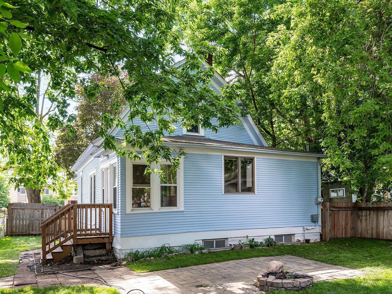 242 Penn Ave N Minneapolis, MN 55405 | Single Family