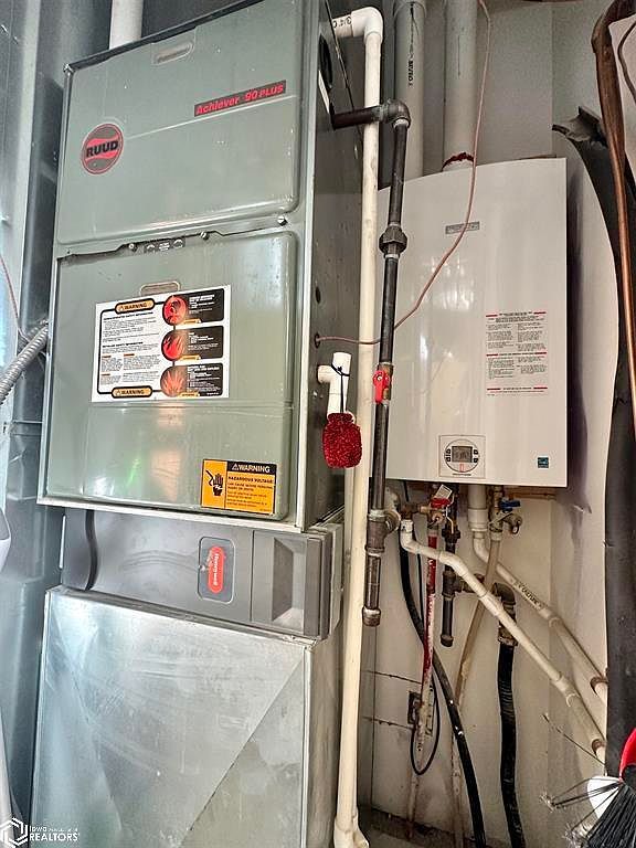 111 E Lincoln Way Jefferson, IA 50129  | New build