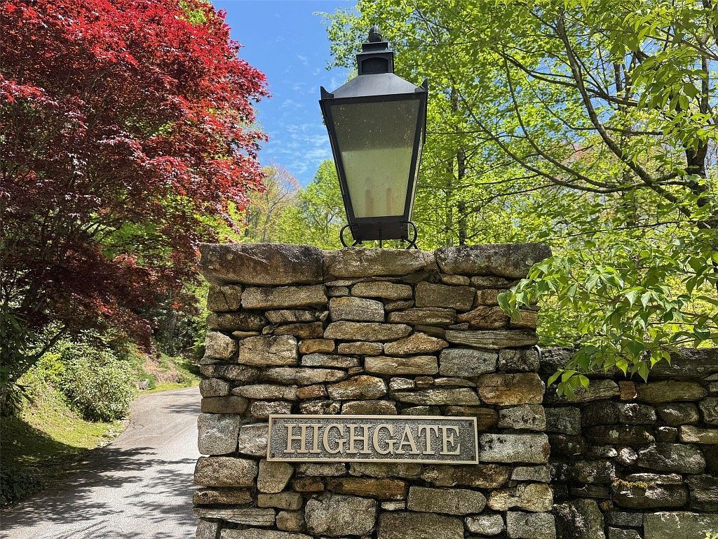 66 Summit Trl Highlands, NC 28741  | Single Family