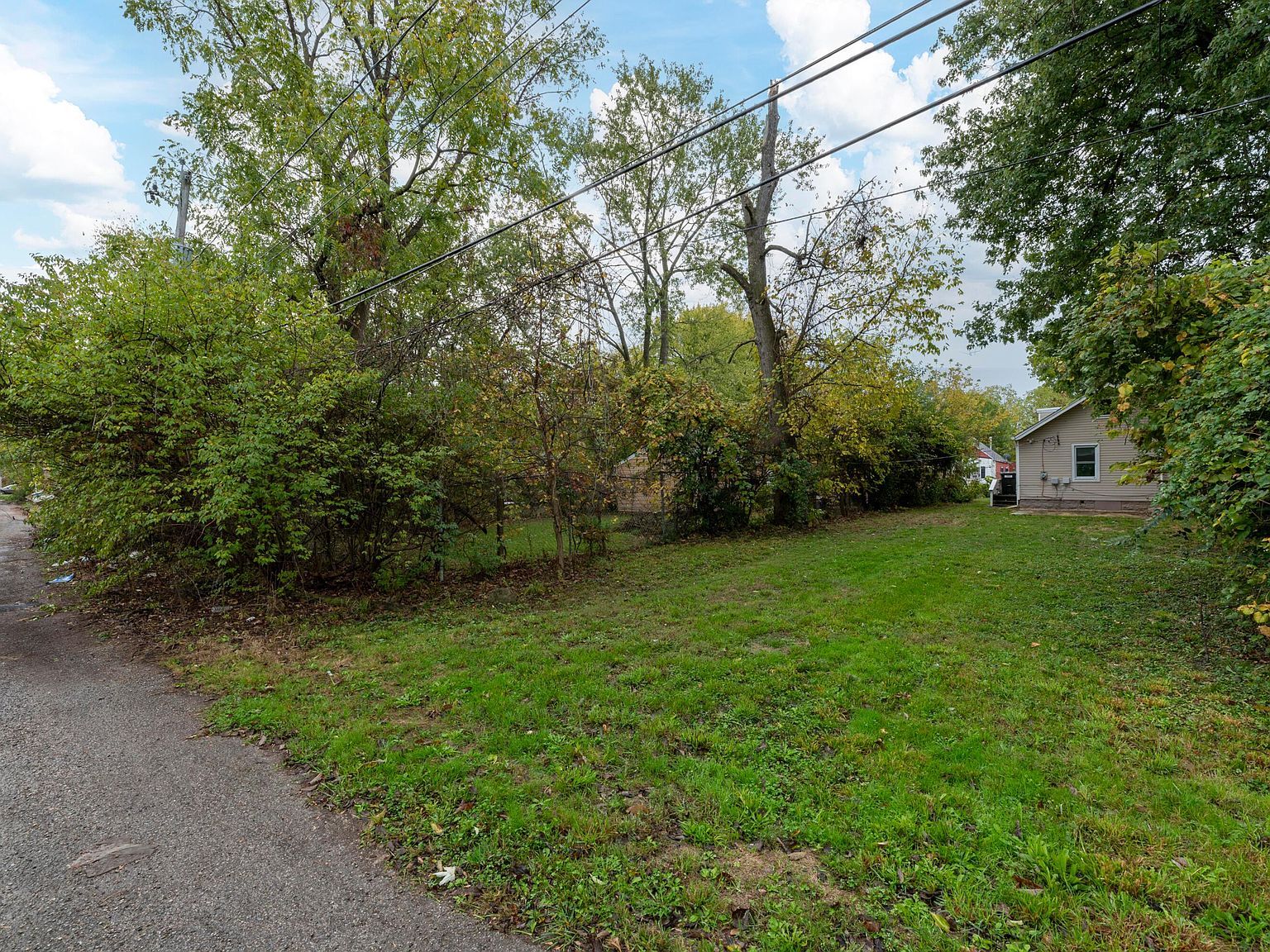 2864 E 10th Ave Columbus, OH 43219  | Single Family