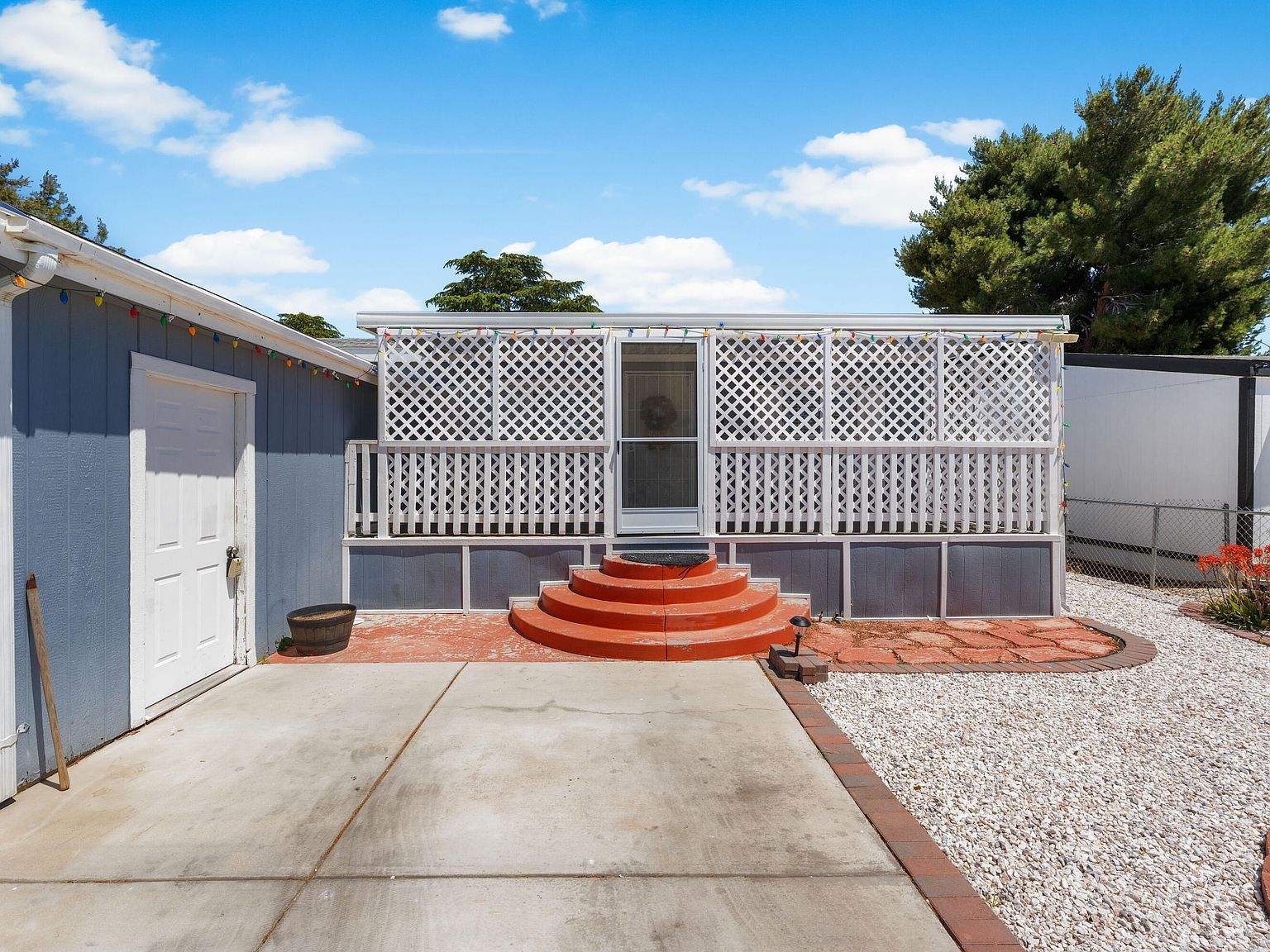 45465 25th St E SPC 268 Lancaster, CA 93535  | New build