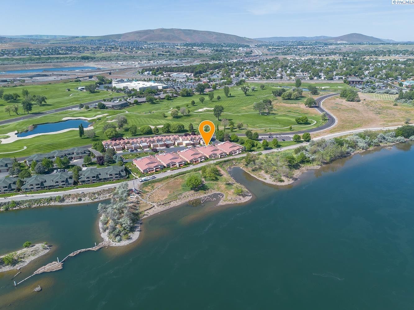 162 Bradley Blvd Richland, WA 99352  | Condominium