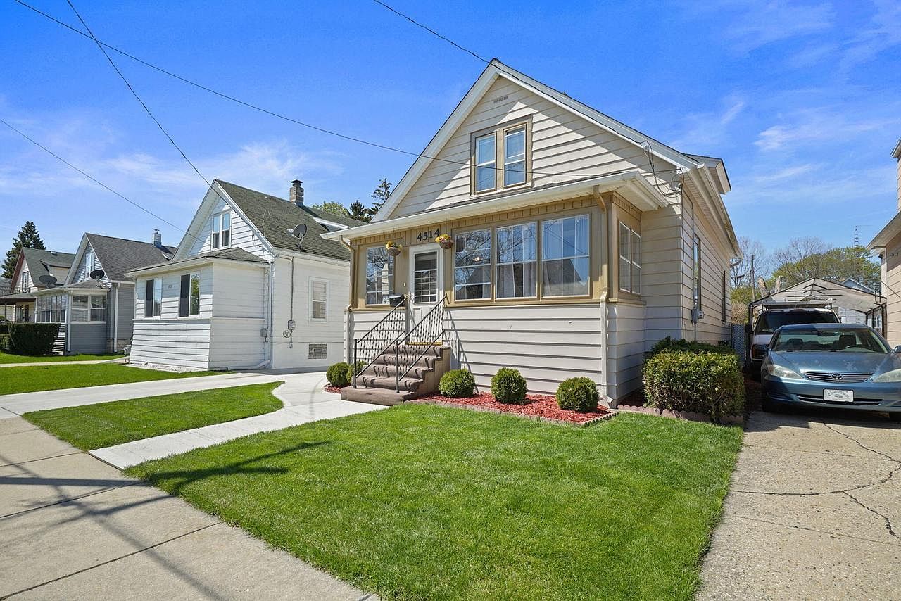 4514 18th Ave Kenosha, WI 53140 | Single Family
