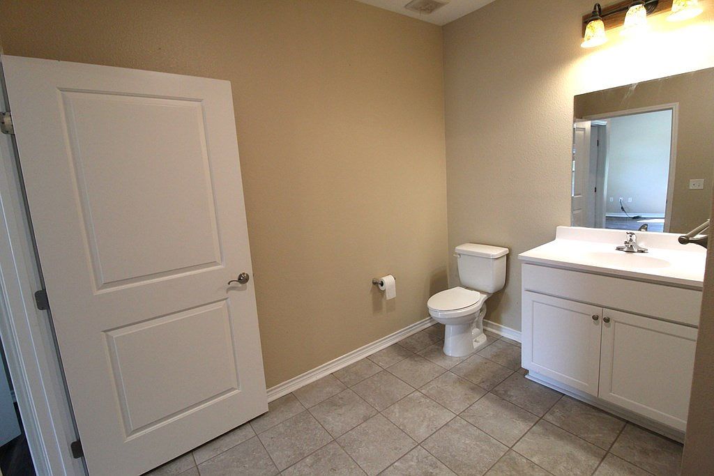 118 N Salt Lake Rd Rockport, TX 78382 | Single Family