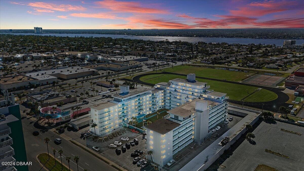 2727 N Atlantic Ave APT 204 Daytona Beach, FL 32118  | Condominium