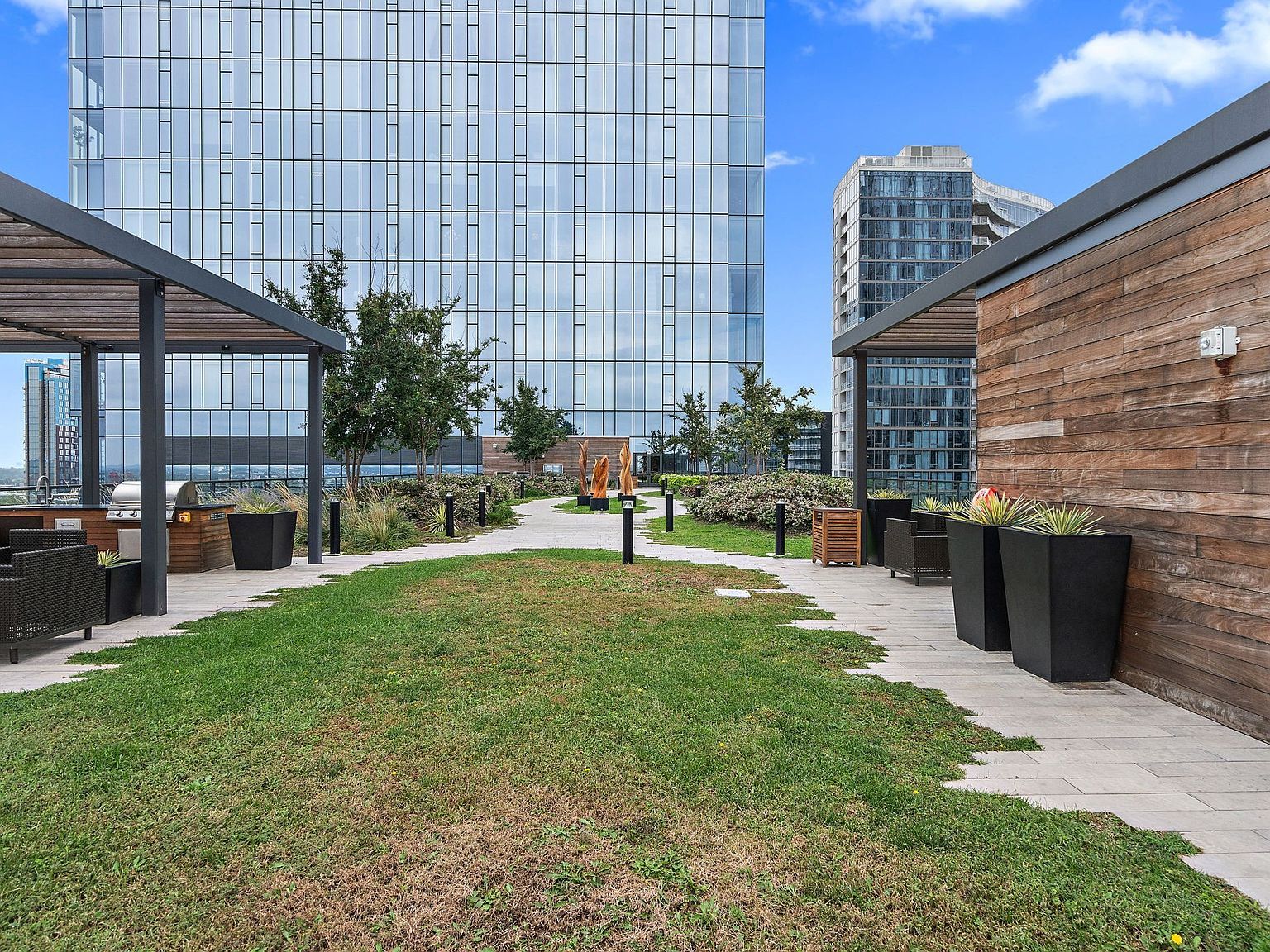 160 2nd Ave S APT 1903 Nashville, TN 37201  | Condominium