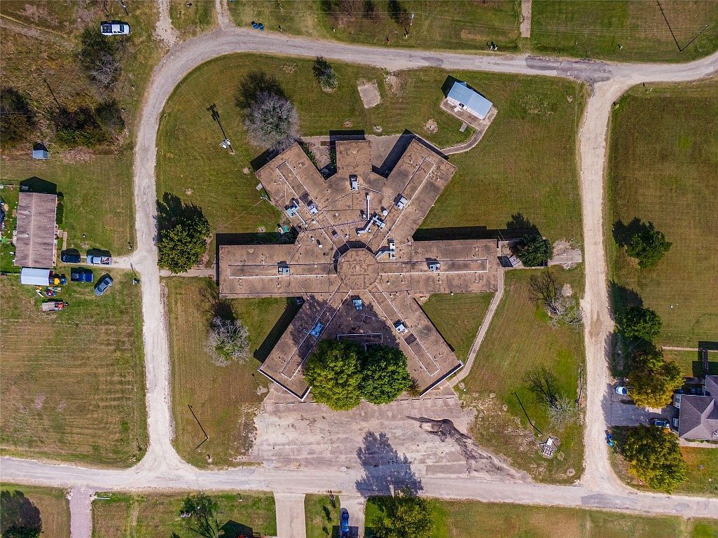 117 Twin Cir Wortham, TX 76693  | Multi Family