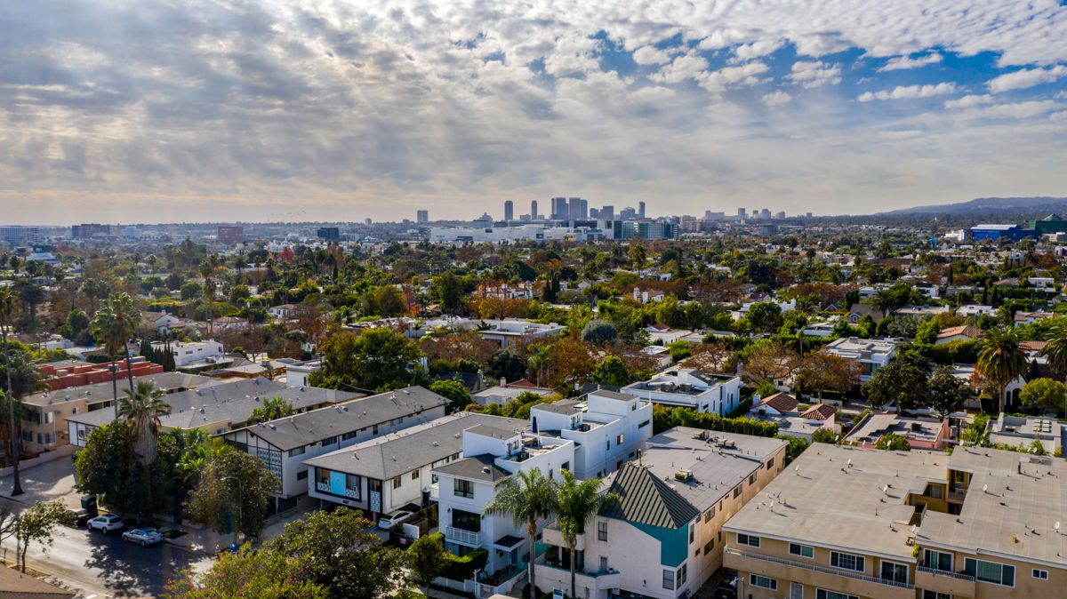 643 1/2 North Hayworth Avenue, Los Angeles, CA, USA, 90048  | Single Family