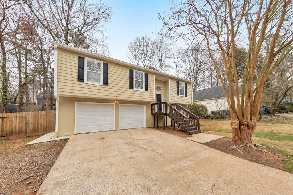 1818 Crescent Hill Drive Northwest, Acworth, GA, USA, 30102  | Single Family