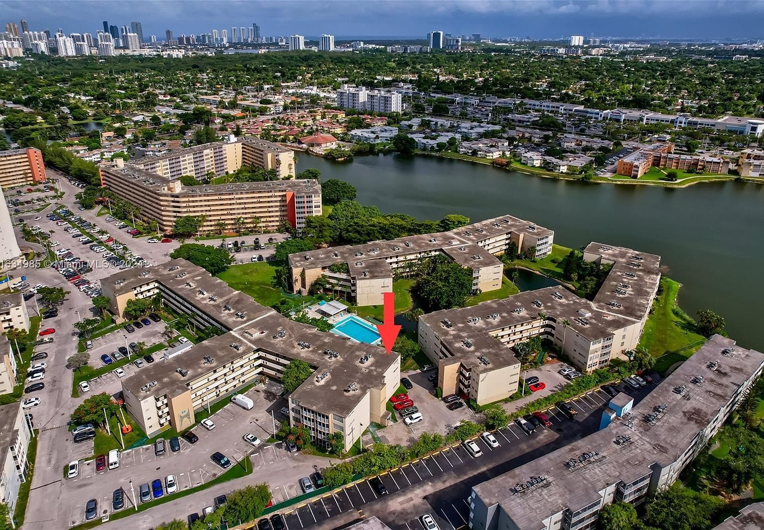 1680 NE 191st St #4122 Miami, FL 33179  | Condominium