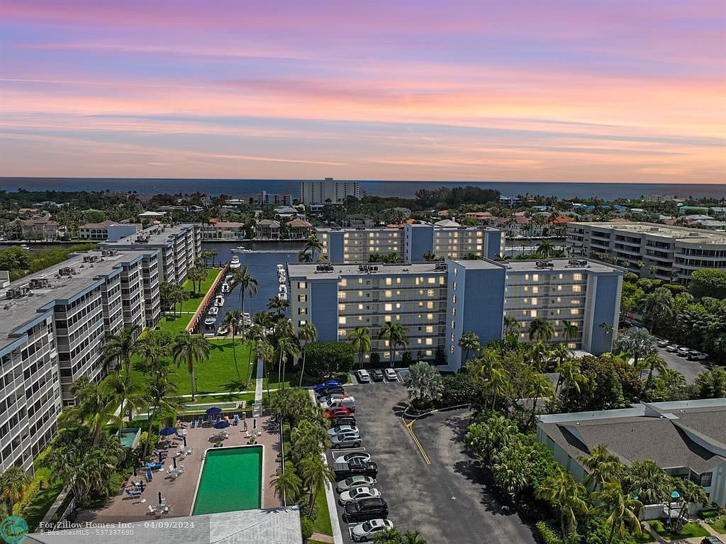 1 Harbourside Dr APT 1703 Delray Beach, FL 33483  | Condominium