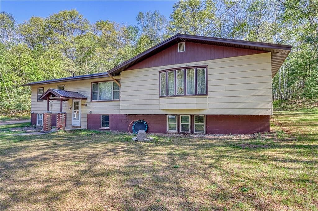 10148 N McClaine Rd Hayward, WI 54843 | Single Family