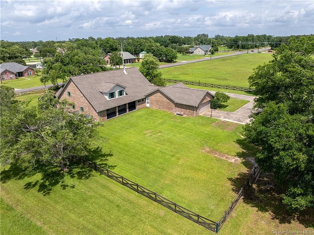 1474 Walker Rd Sulphur, LA 70665  | Single Family