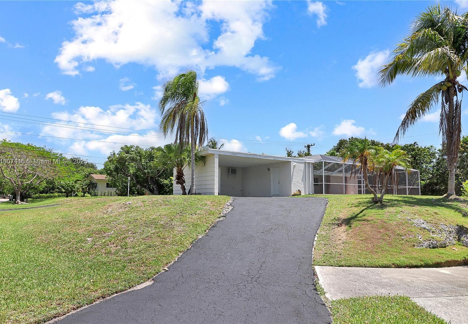 17535 SW 91st Ave Palmetto Bay, FL 33157 | Single Family