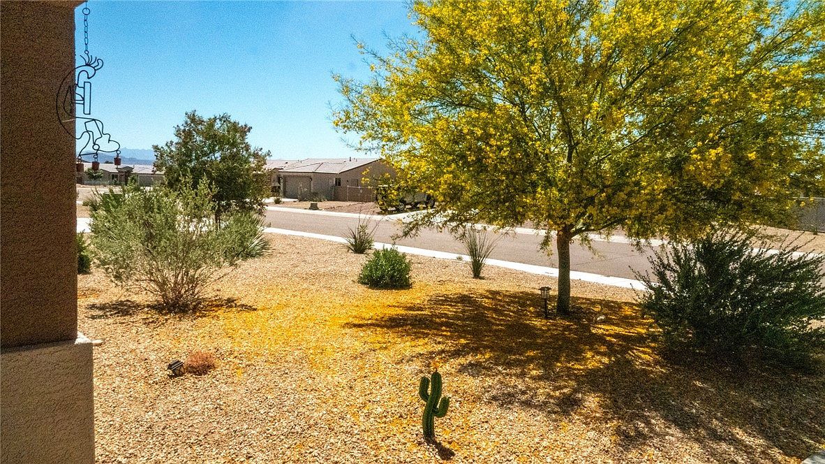 6717 Nielsen Way Golden Valley, AZ 86413  | Single Family