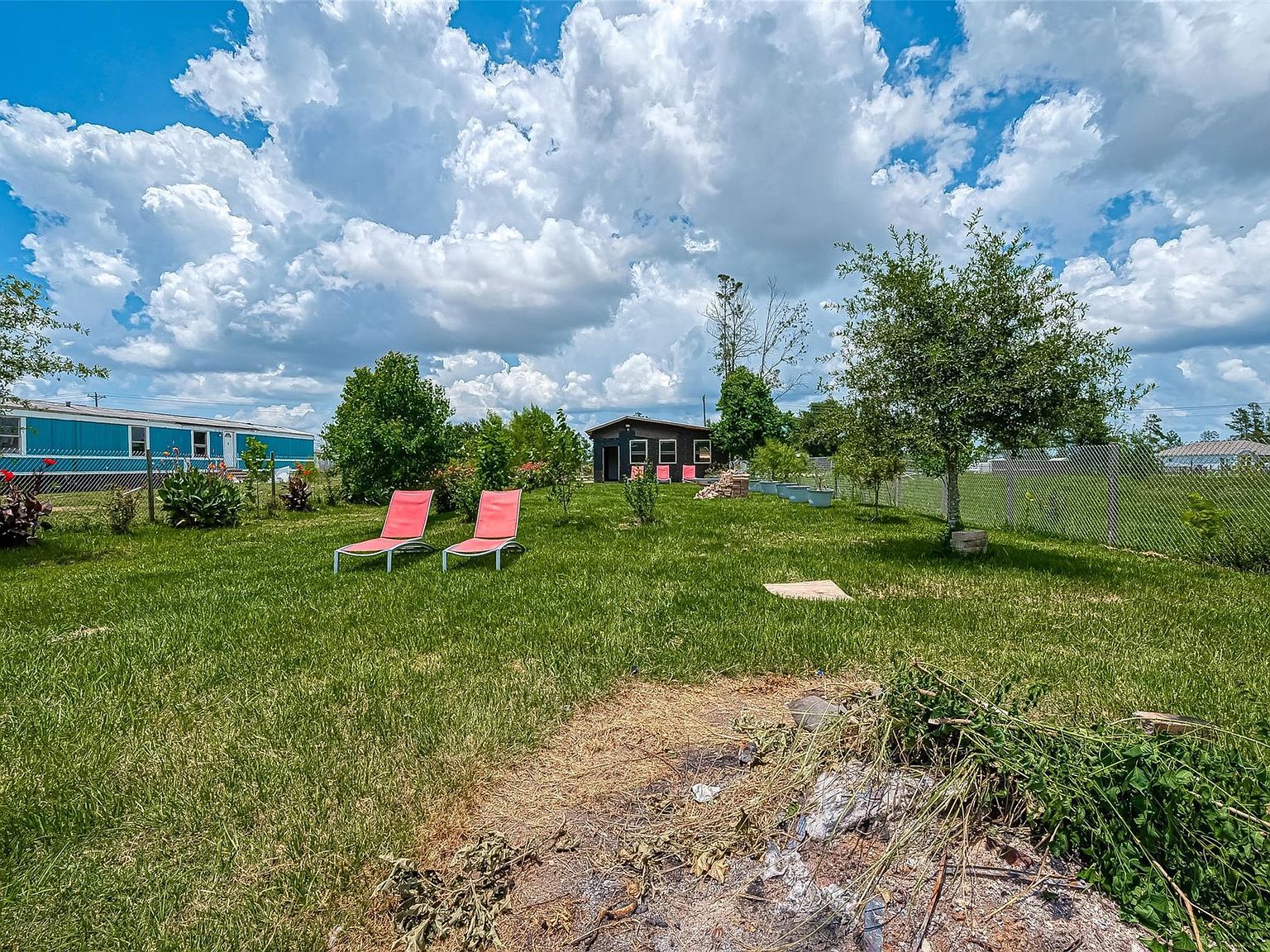 2087 Road 5210 Cleveland, TX 77327  | Single Family