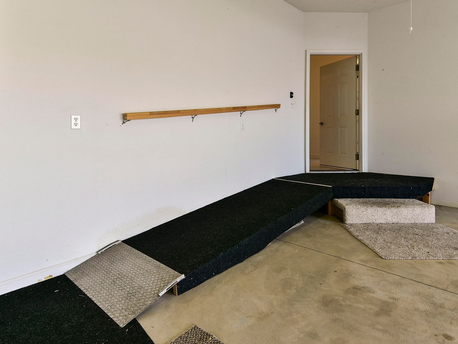 152 Sterling Way Hollister, MO 65672 | Multi Family