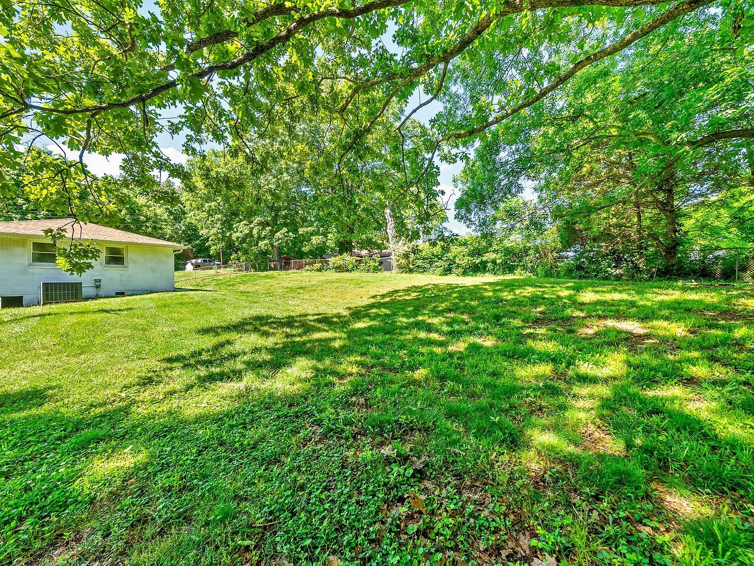 1872 River Rd Clarksville, TN 37040  | Single Family