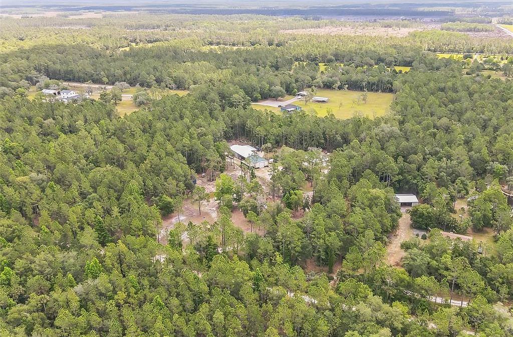 723 River Run Rd Osteen, FL 32764  | Single Family