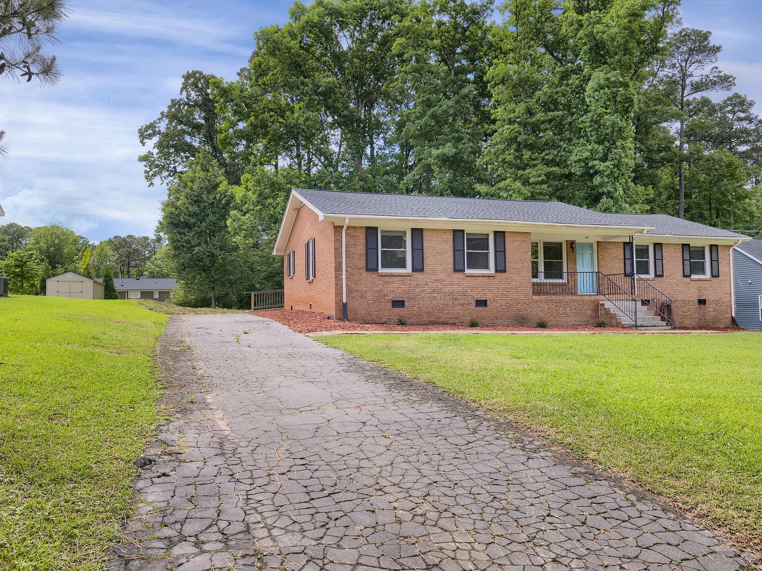 207 McLeod Dr Sanford, NC 27330  | Single Family