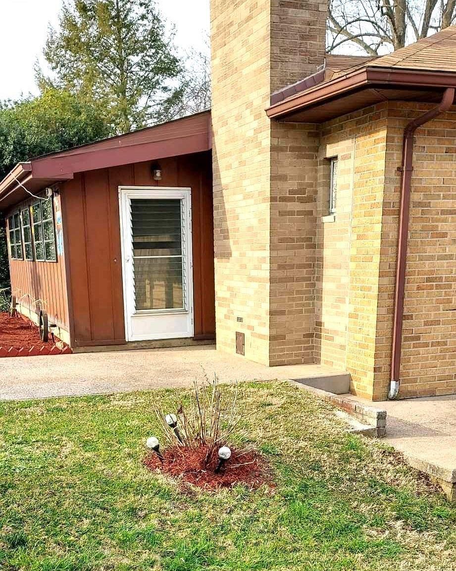 405 4th St Rosiclare, IL 62982 - Thumbnail 4