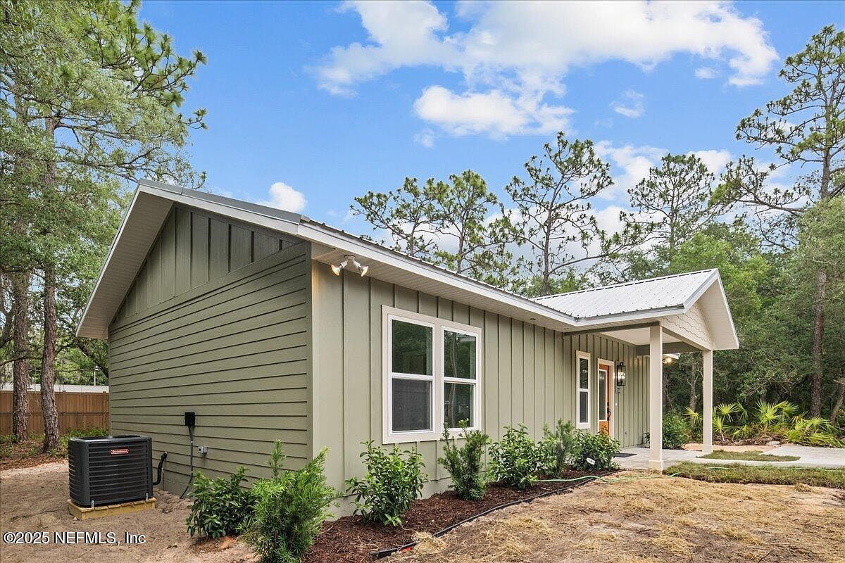 108 Pamela St Interlachen, FL 32148 - Thumbnail 4