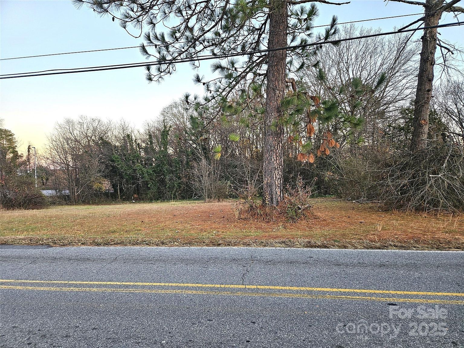 127 33rd St SW Hickory, NC 28602 - Thumbnail 4