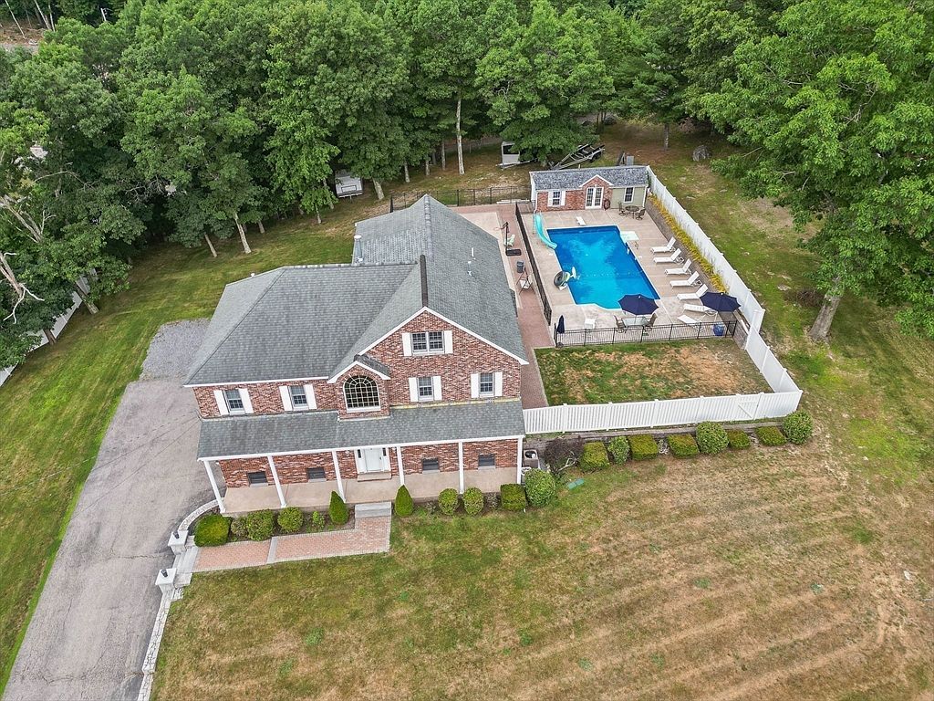 2 Dana Dr Groveland, MA 01834 - Thumbnail 4