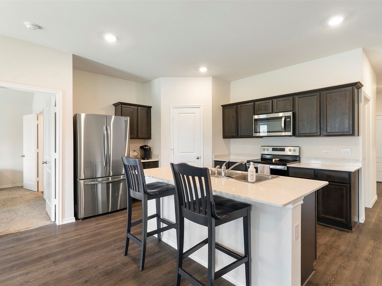 11401 Headwater Ct Providence Village, TX 76227 - Thumbnail 4