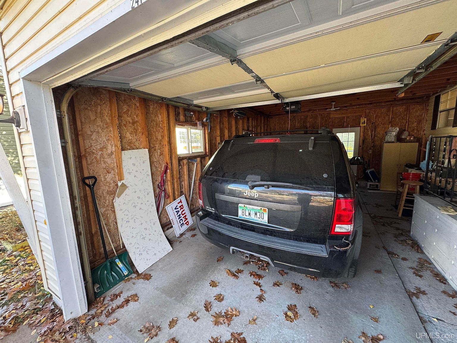 W8007 S Us Highway 2/141 Rd TRAILER 241 Iron Mountain, MI 49801 - Thumbnail 4