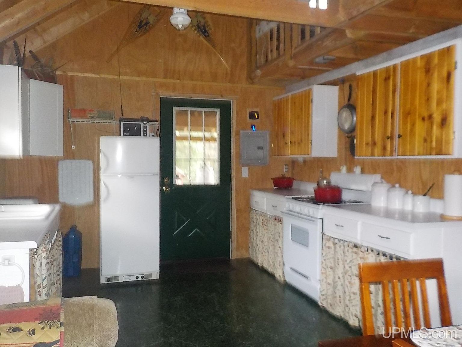 1207 Net River Rd Crystal Falls, MI 49920 - Thumbnail 4