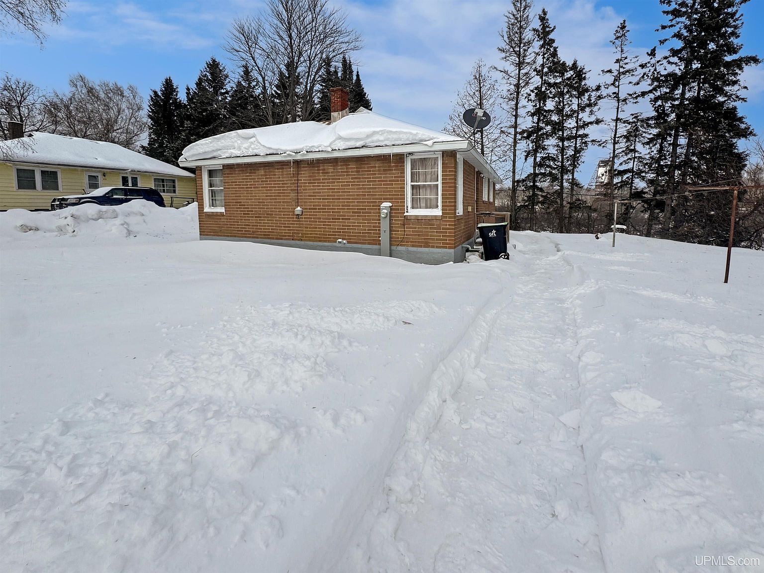 428 E Caspian Ave Caspian, MI 49915 - Thumbnail 4