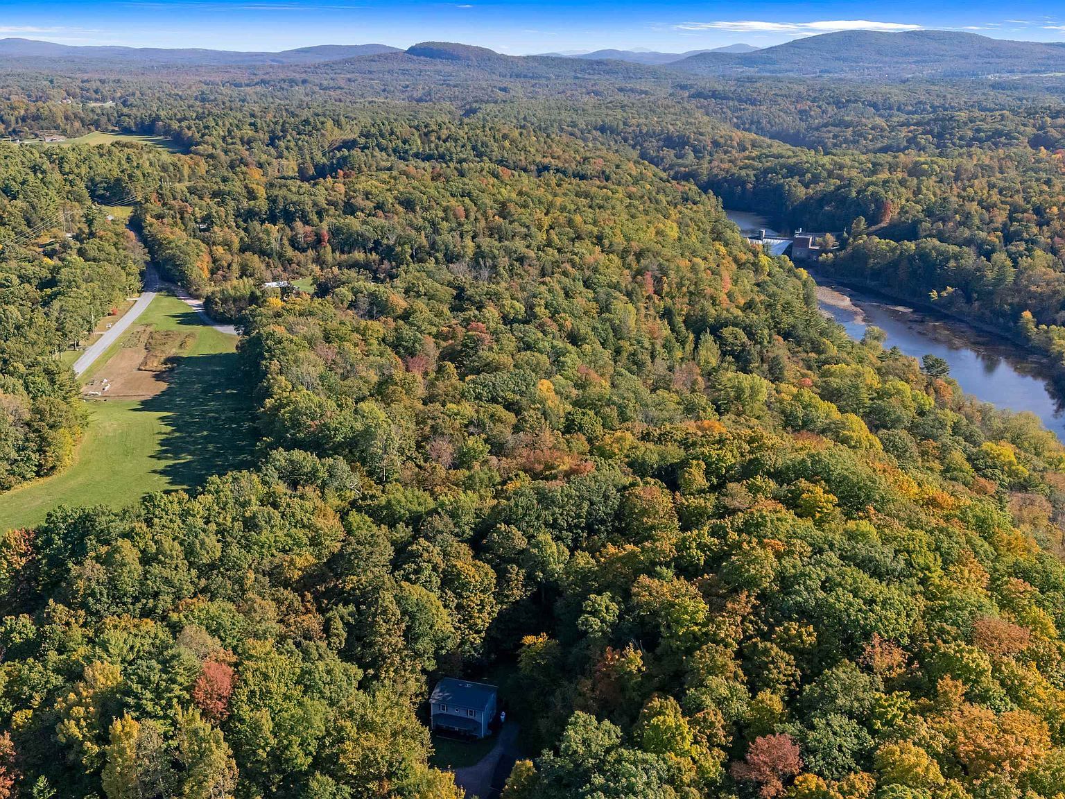 446 Sanderson Rd Milton, VT 05468 - Thumbnail 4