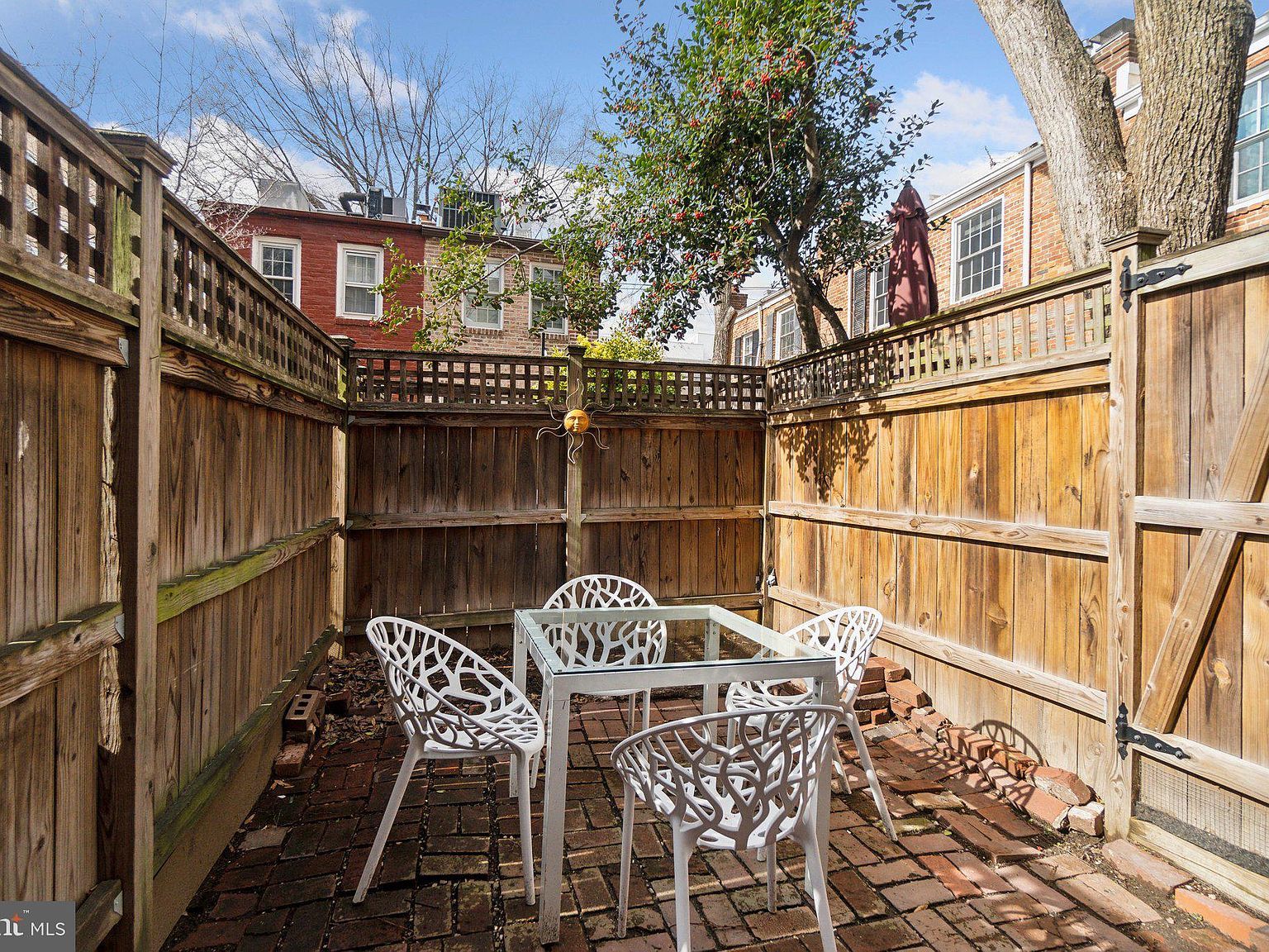 19 Snows Ct NW Washington, DC 20037 - Thumbnail 4