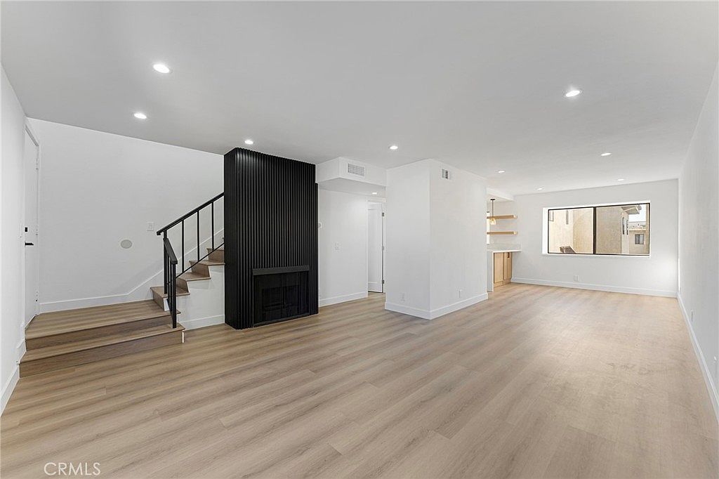 10219 Pinewood Ave APT 2 Tujunga, CA 91042 - Thumbnail 4