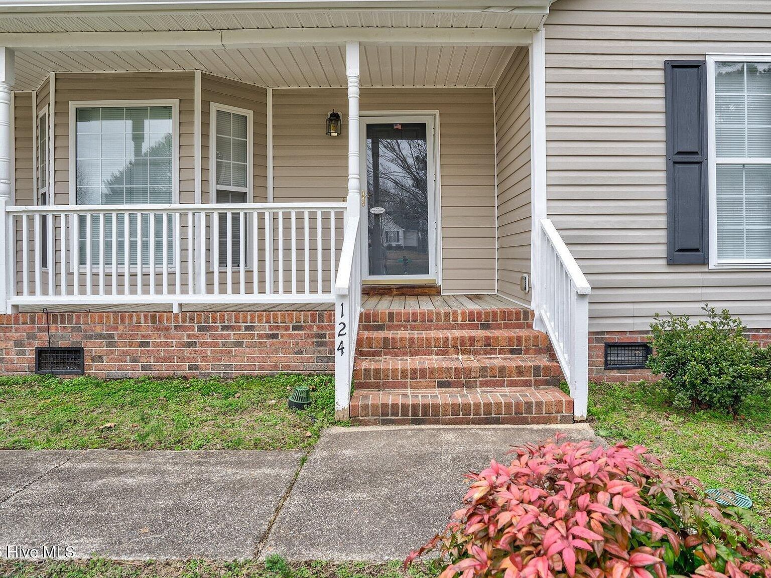 124 Watson Cir Clayton, NC 27520 - Thumbnail 4