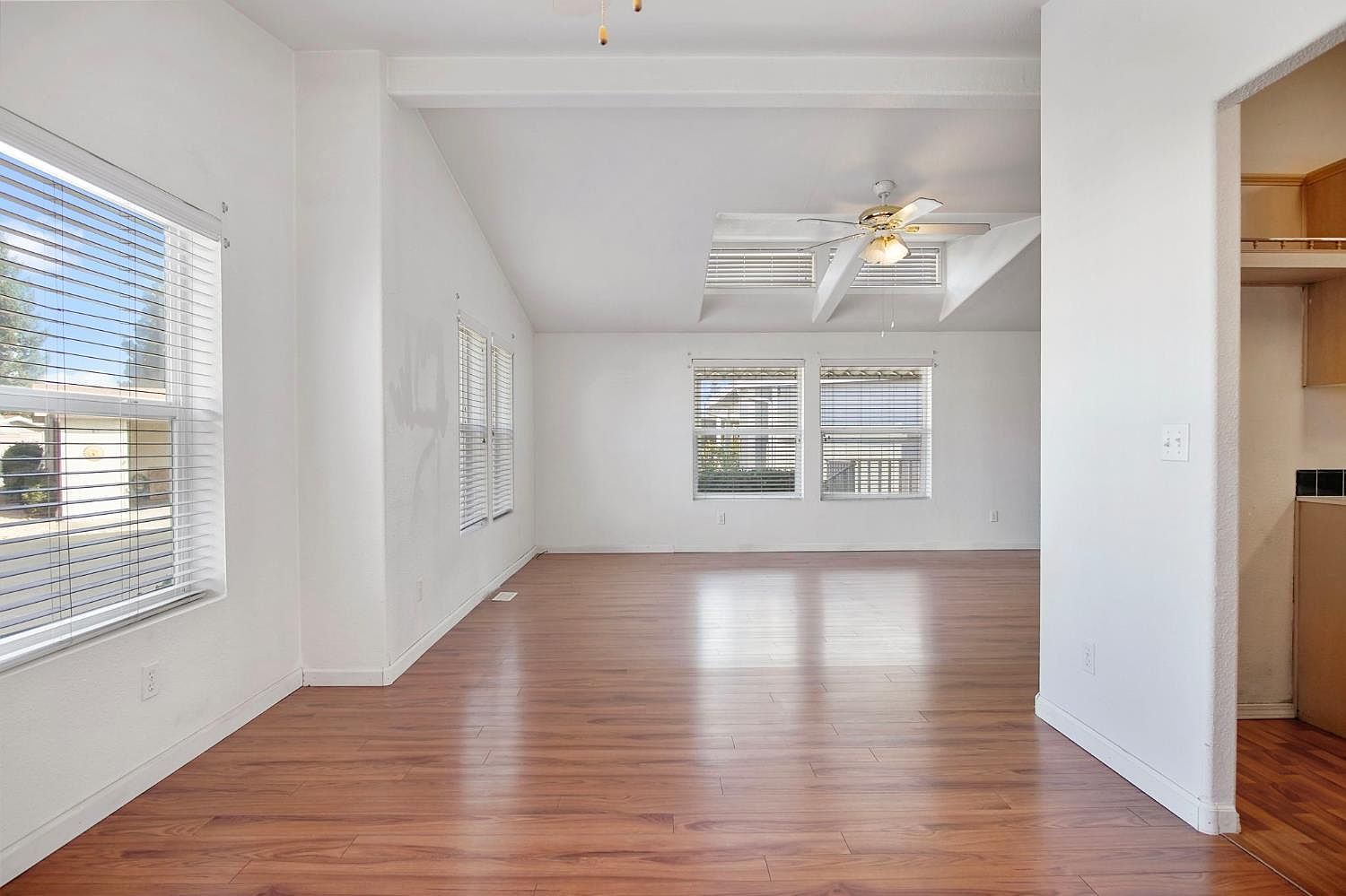 1500 Held Dr SPC 84 Modesto, CA 95355 - Thumbnail 4