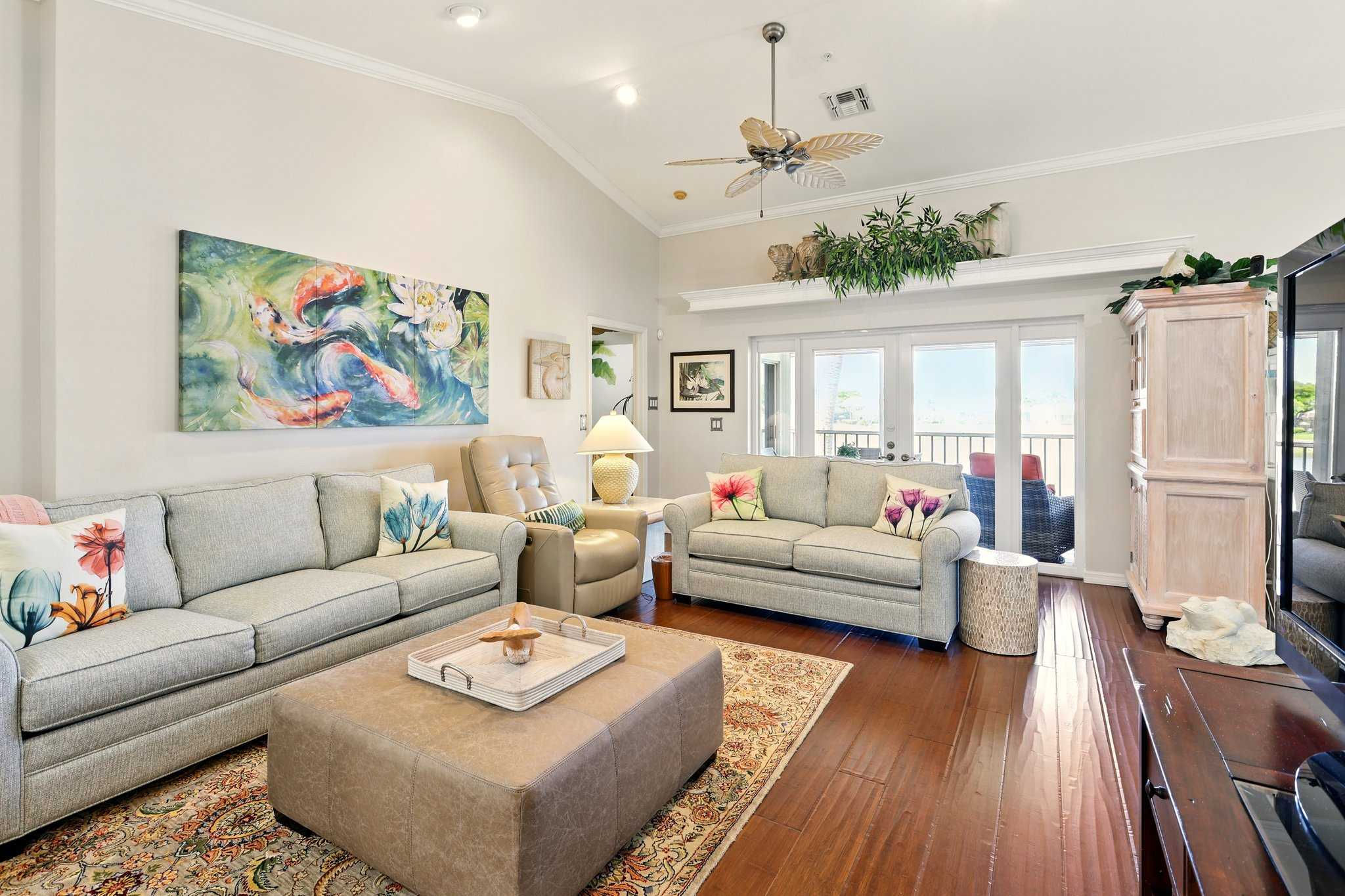 24712 Lakemont Cove Ln #202, Bonita Springs, FL, USA, 34134 - Thumbnail 4