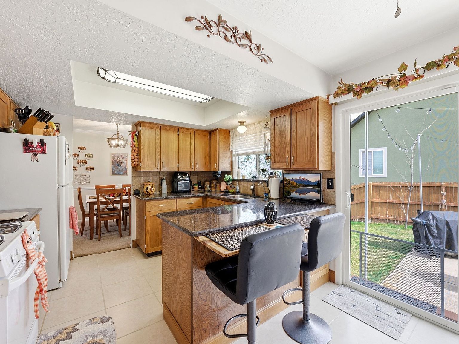 1582 N Emerald Dr Layton, UT 84040 - Thumbnail 4