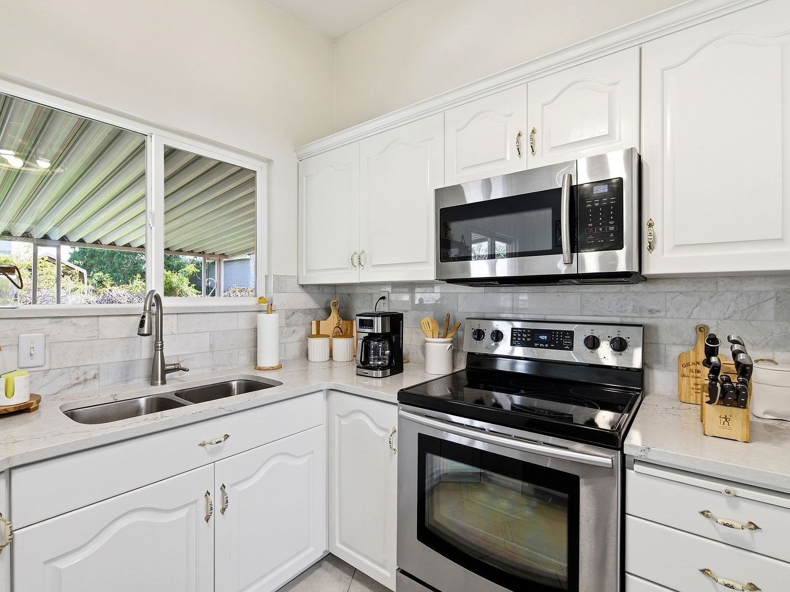 336 E 6310 S Murray, UT 84107 - Thumbnail 4