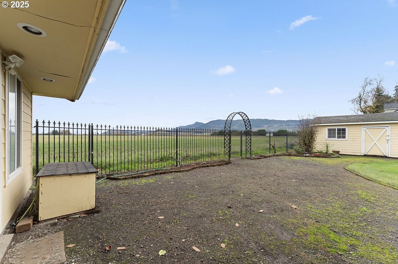 91247 N Willamette St Eugene, OR 97408 - Thumbnail 4