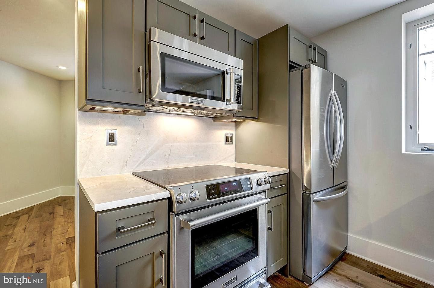 1910 Kalorama Rd NW APT 3 Washington, DC 20009 - Thumbnail 4