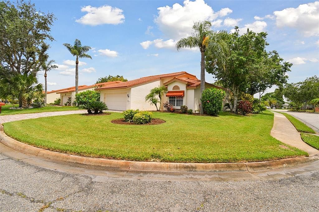 4327 Murfield Dr E Bradenton, FL 34203 - Thumbnail 4