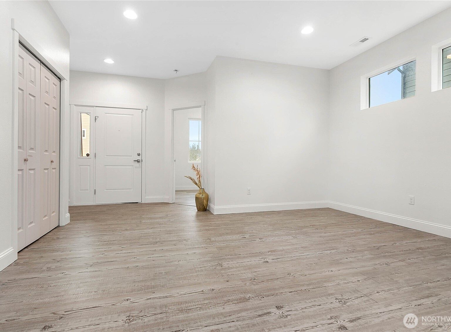 28220 66th Way NW Stanwood, WA 98292 - Thumbnail 4