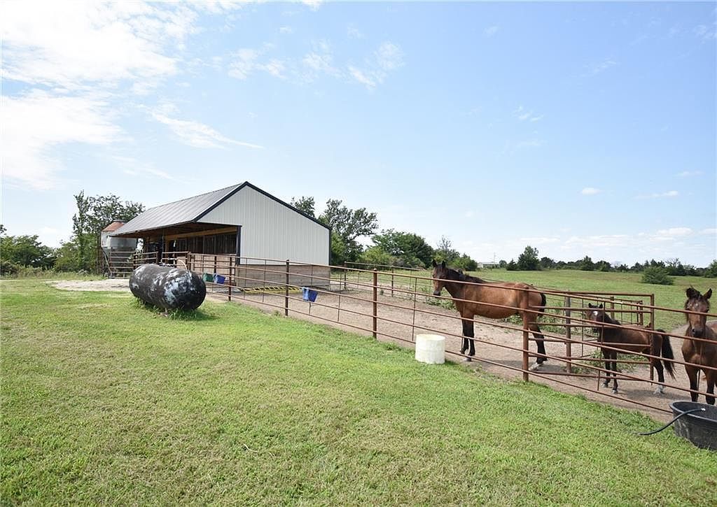 34703 Lyman Rd Bucklin, MO 64631 - Thumbnail 4